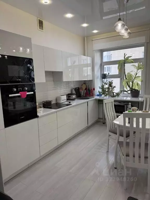 3-к кв. Саха (Якутия), Якутск ул. Ярославского, 35 (70.0 м) - Фото 2