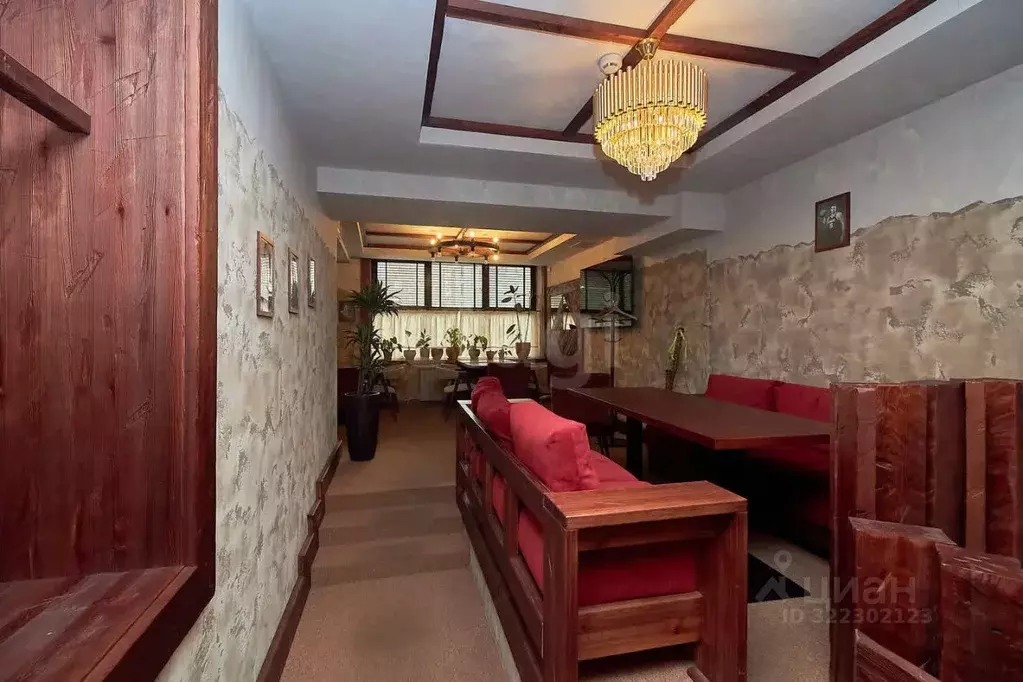 Помещение свободного назначения в Тюменская область, Тюмень ул. ... - Фото 1