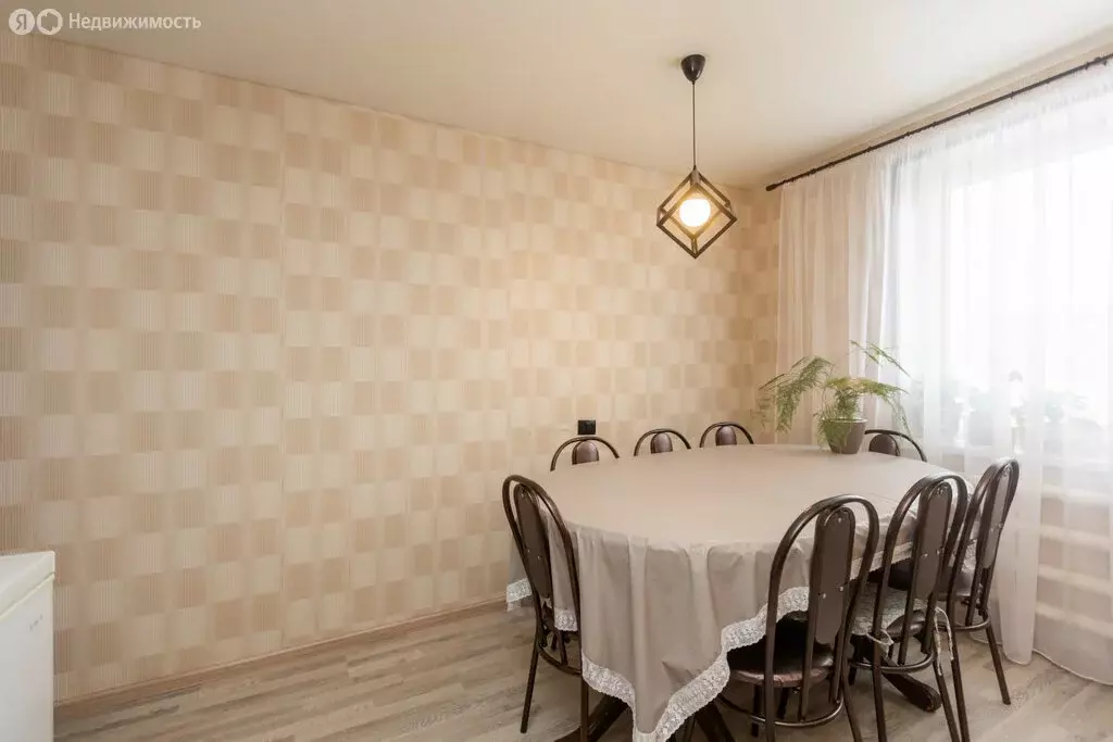 3-комнатная квартира: Оренбург, Авиационная улица, 10 (70 м) - Фото 2