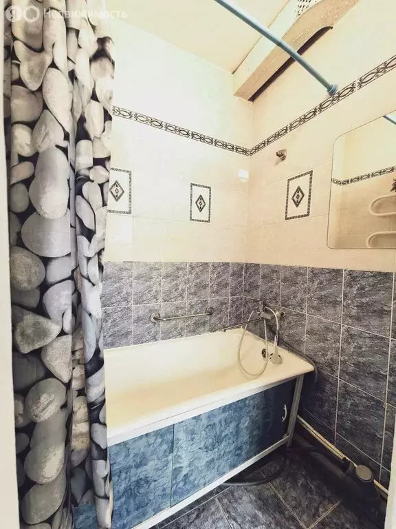 3-комнатная квартира: Хабаровск, улица Карла Маркса, 37 (65.6 м) - Фото 1