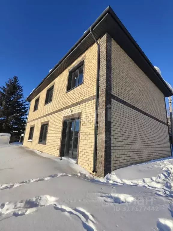 Дом в Амурская область, Благовещенский район, с. Чигири Центральная ... - Фото 1