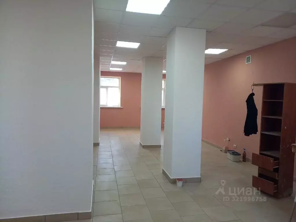 Помещение свободного назначения в Тверская область, Ржев Большая ... - Фото 1