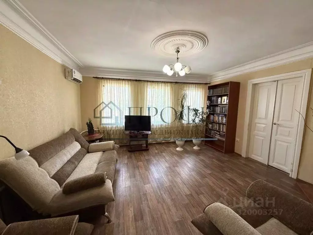 3-к кв. Белгородская область, Новый Оскол ул. Гагарина, 7 (63.0 м) - Фото 0