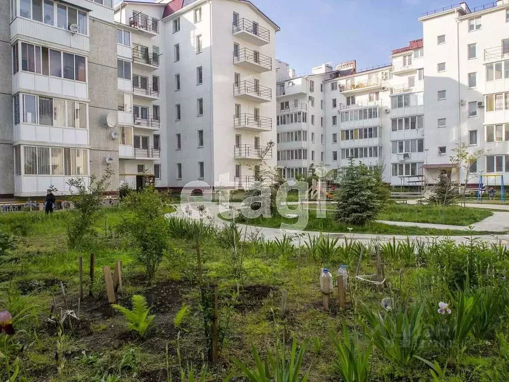 1-к кв. Краснодарский край, Анапа пер. Северный, 1 (47.0 м) - Фото 0