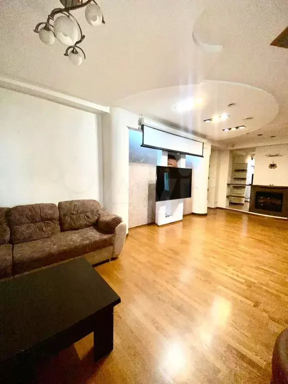 4-к. квартира, 182 м, 5/6 эт. - Фото 0