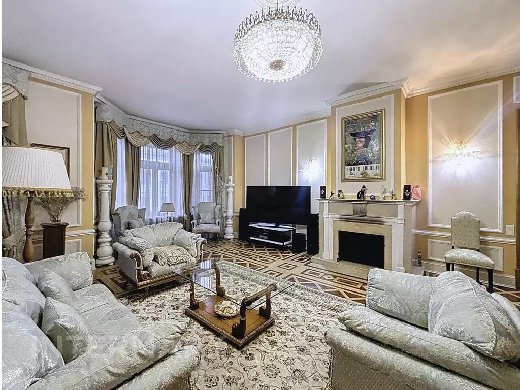4-к кв. Москва ул. Знаменка, 15 (160.0 м) - Фото 0