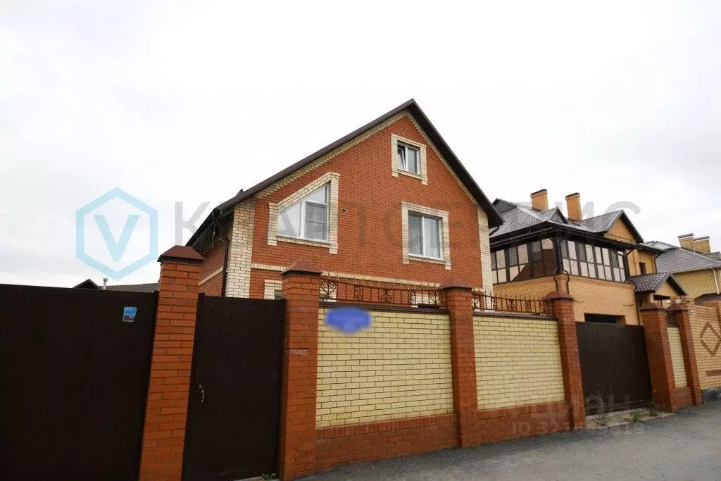 Дом в Омская область, Омск ул. 4-я Садовая, 10А (180 м) - Фото 1