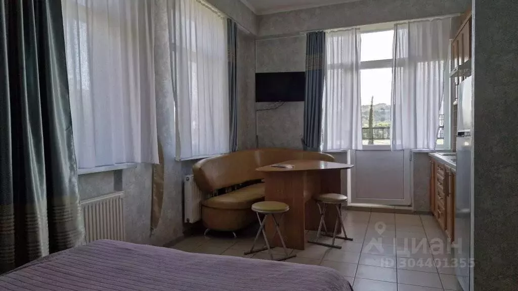 1-к кв. Крым, Алушта ул. Ленина, 26 (28.0 м) - Фото 0