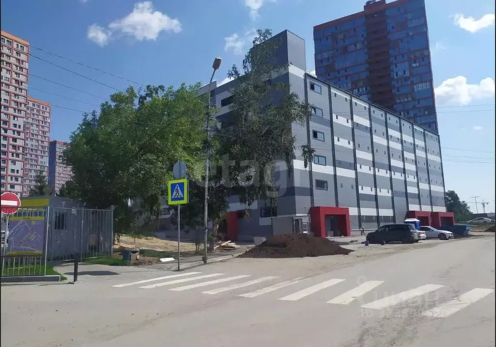 Гараж в Новосибирская область, Новосибирск 1-я Чулымская ул., 112/7 ... - Фото 1