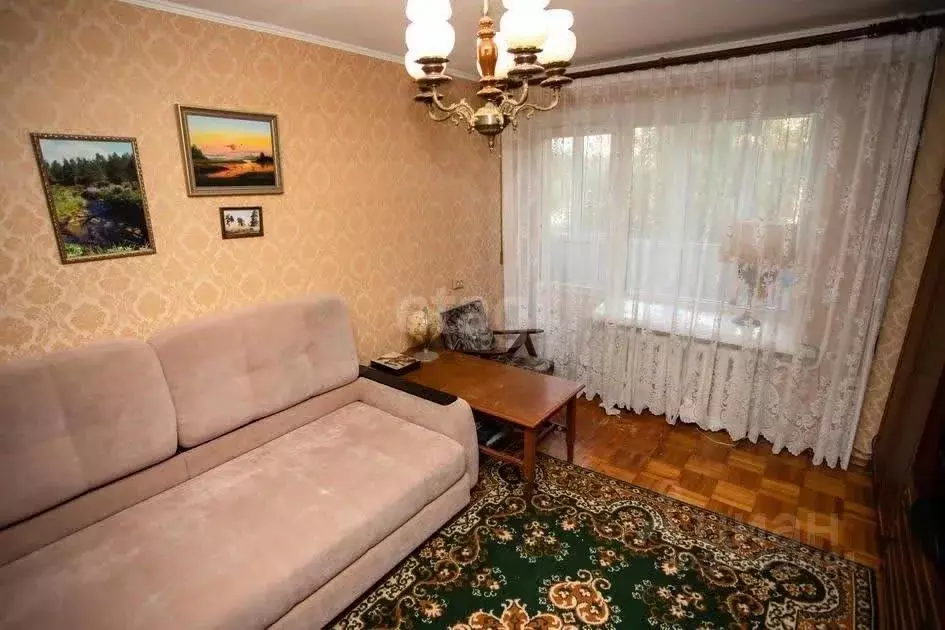 4-к кв. Тюменская область, Тюмень Полевая ул., 27 (82.4 м) - Фото 0