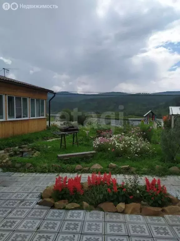 Дом в посёлок городского типа Атамановка, 1-я Санаторная улица (80 м) - Фото 1