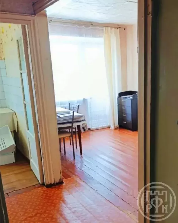 2-к кв. Ленинградская область, Луга просп. Урицкого, 65 (40.8 м) - Фото 0