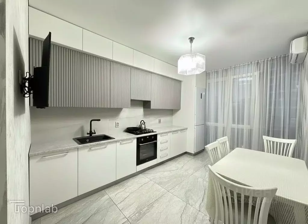 3-к кв. Кабардино-Балкария, Нальчик ул. Тлостанова (79.4 м) - Фото 1