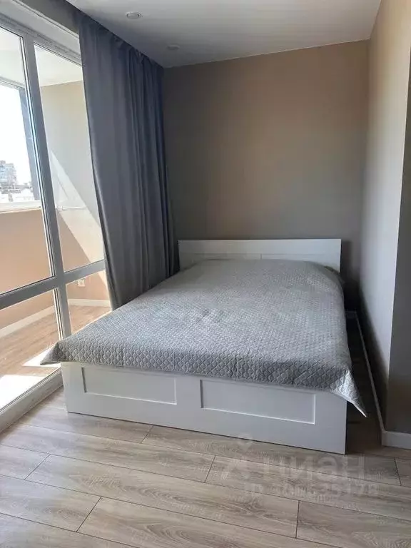 Студия Приморский край, Владивосток ул. Анны Щетининой, 12 (34.0 м) - Фото 1