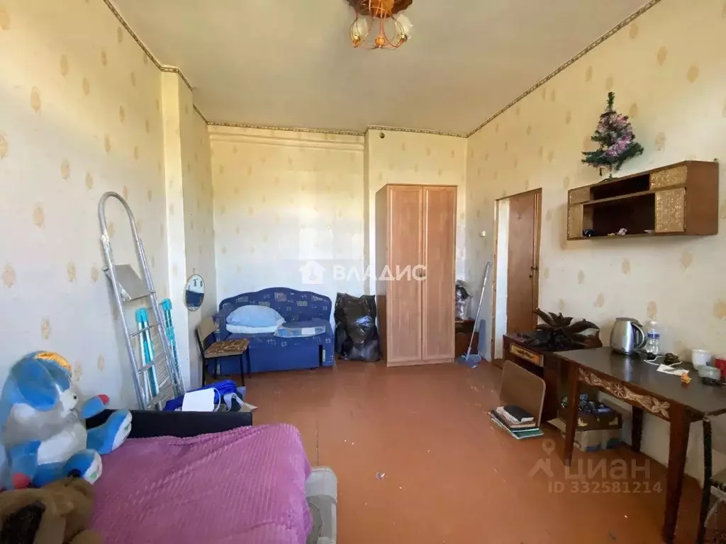 Комната Бурятия, Улан-Удэ Краснодонская ул., 5 (16.5 м) - Фото 1