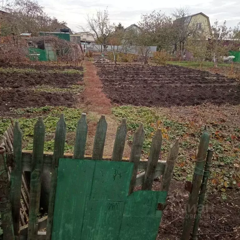 Участок в Саратовская область, Энгельсский район, Красноярское ... - Фото 0