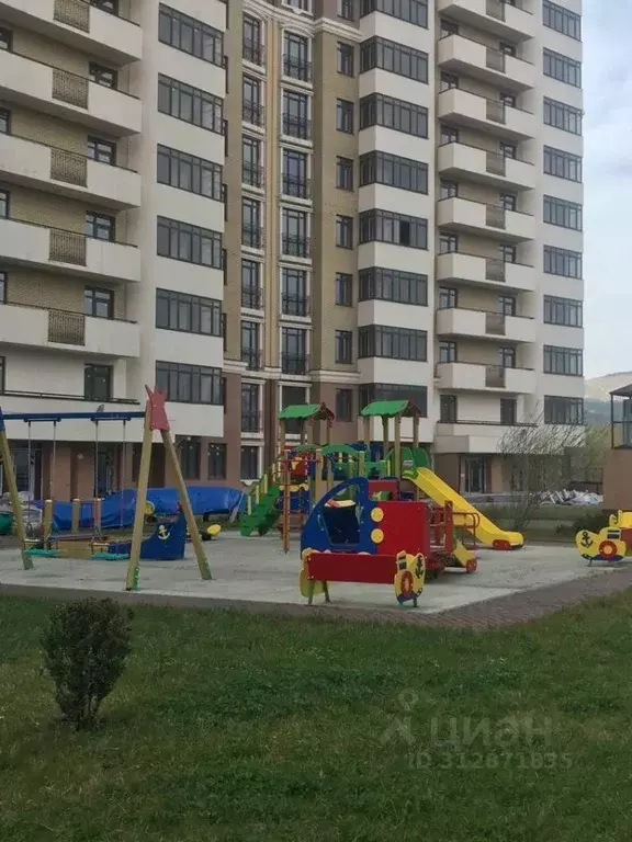 3-к кв. Ставропольский край, Кисловодск просп. Победы (124.0 м) - Фото 1