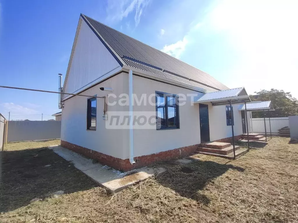 Дом в Краснодарский край, Приморско-Ахтарск ул. Высоцкого (120 м) - Фото 2