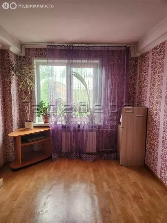 3-комнатная квартира: Красноярск, улица Академика Павлова, 86 (70 м) - Фото 0