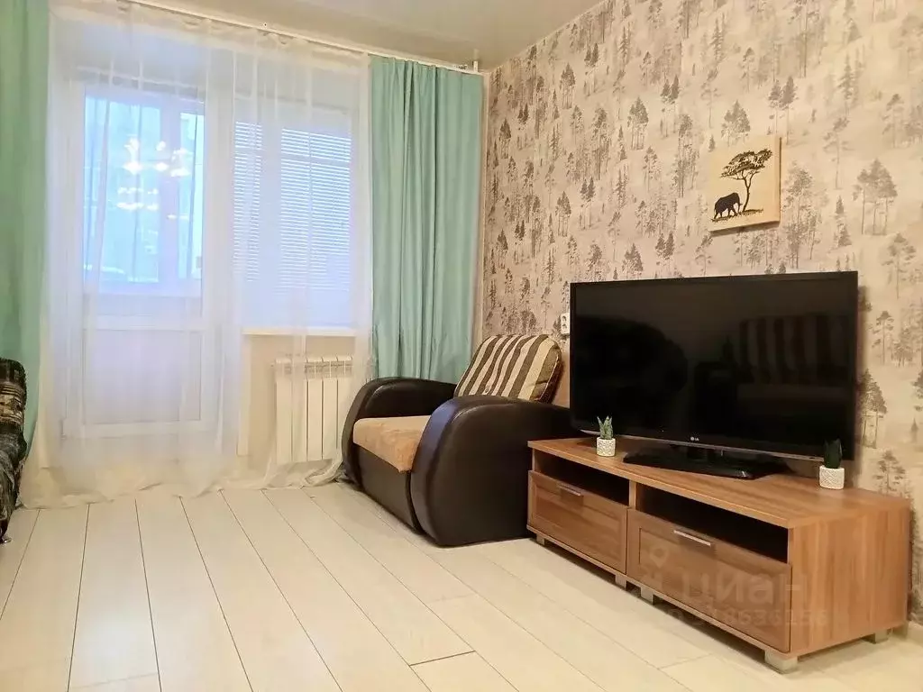 2-к кв. Кемеровская область, Новокузнецк Ярославская ул., 24 (50.0 м) - Фото 1