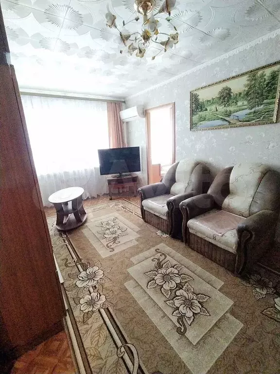 3-к. квартира, 48 м, 1/5 эт. - Фото 0