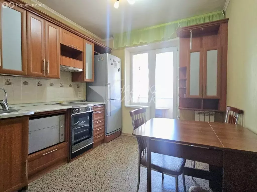 3-комнатная квартира: Находка, Спортивная улица, 18 (65 м) - Фото 1