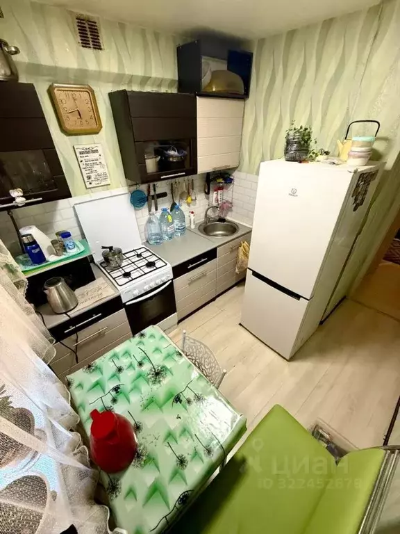 1-к кв. Новгородская область, Валдайский район, Рощинское с/пос, пос. ... - Фото 1