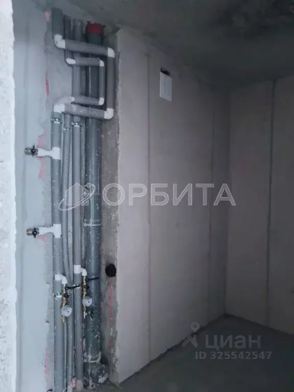 2-к кв. Тюменская область, Тюмень Рощино мкр, ул. Александра ... - Фото 1