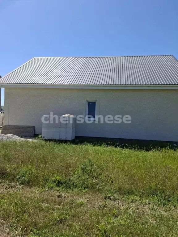 Дом в Севастополь с. Полюшко, ул. Евгения Селютина (100 м) - Фото 2