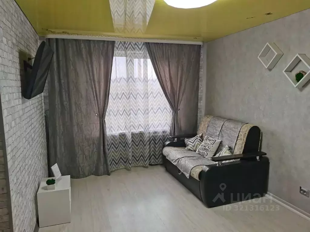 1-к кв. Мурманская область, Североморск ул. Сивко, 9 (30.0 м) - Фото 0