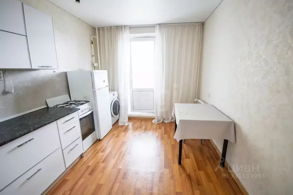 2-к кв. Татарстан, Альметьевск Алсу мкр, ул. Рината Галеева, 25 (62.0 ... - Фото 2