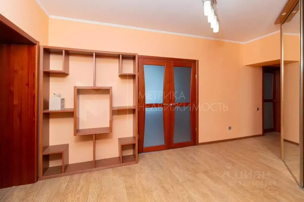 2-к кв. Тюменская область, Тюмень Депутатская ул., 80 (84.0 м) - Фото 1