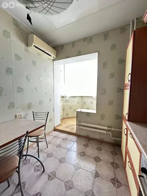 3-комнатная квартира: Астрахань, улица Сен-Симона, 33к1 (78.2 м) - Фото 1