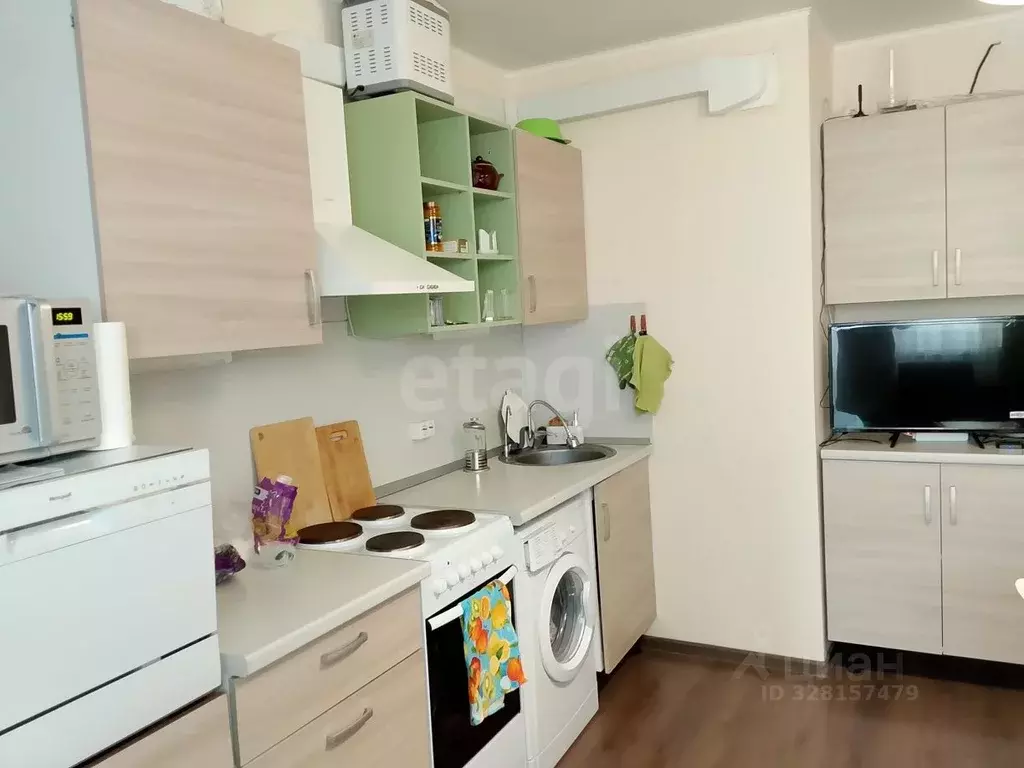 2-к кв. Тюменская область, Тобольск 15-й мкр, 22 (58.0 м) - Фото 2