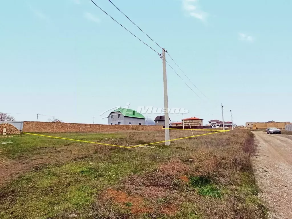 Участок в Крым, Симферопольский район, Трудовское с/пос, пос. Айкаван ... - Фото 1