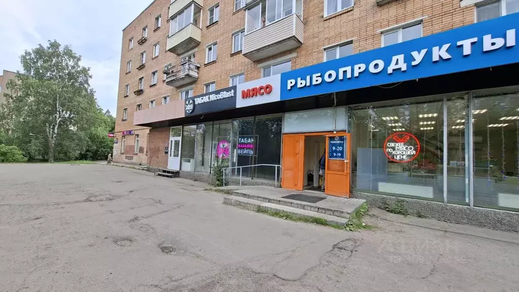 Торговая площадь в Карелия, Петрозаводск Октябрьский просп., 9 (90 м) - Фото 1