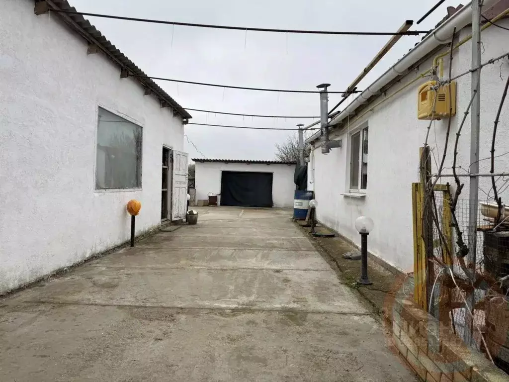Дом в Крым, Сакский район, с. Воробьево пер. Юбилейный, 8 (67 м) - Фото 2
