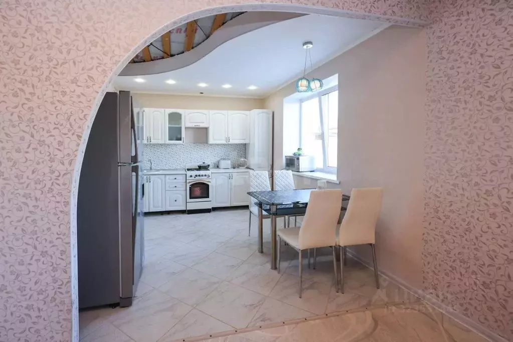 Дом в Хабаровский край, Хабаровский район, Тополевское с/пос, с. ... - Фото 1