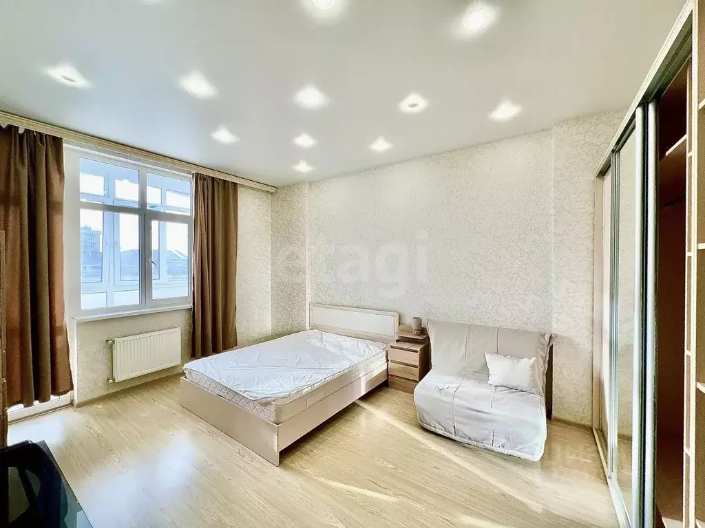 1-к кв. Крым, Симферополь просп. Кирова (42.0 м) - Фото 2