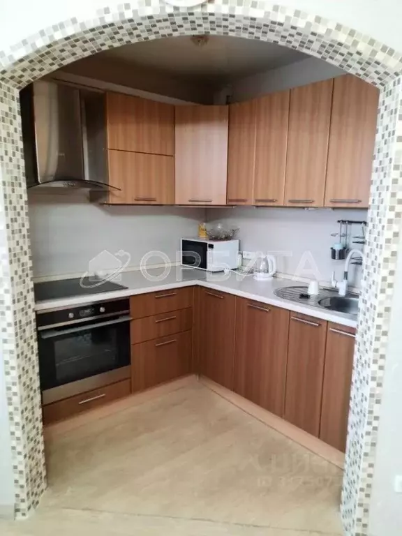 2-к кв. Тюменская область, Тюмень Широтная ул., 170к4 (82.7 м) - Фото 0