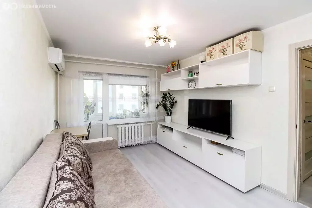 2-комнатная квартира: Тюмень, улица Дружбы, 132 (44.3 м) - Фото 1