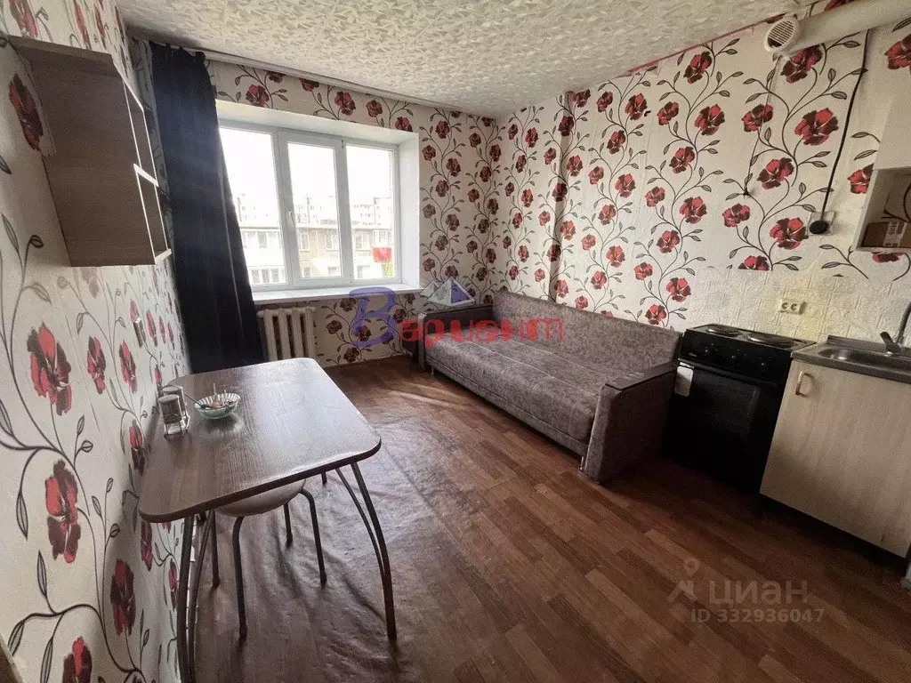 Комната Челябинская область, Миасс ул. Победы, 18 (15.0 м) - Фото 1
