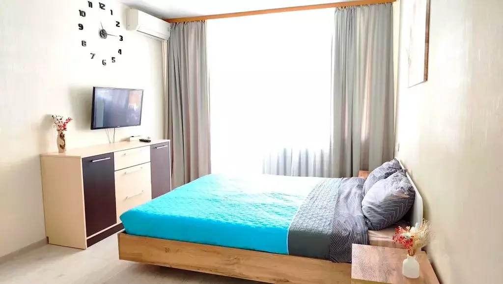 2-к кв. Крым, Симферополь ул. Ларионова, 40А (50.0 м) - Фото 1