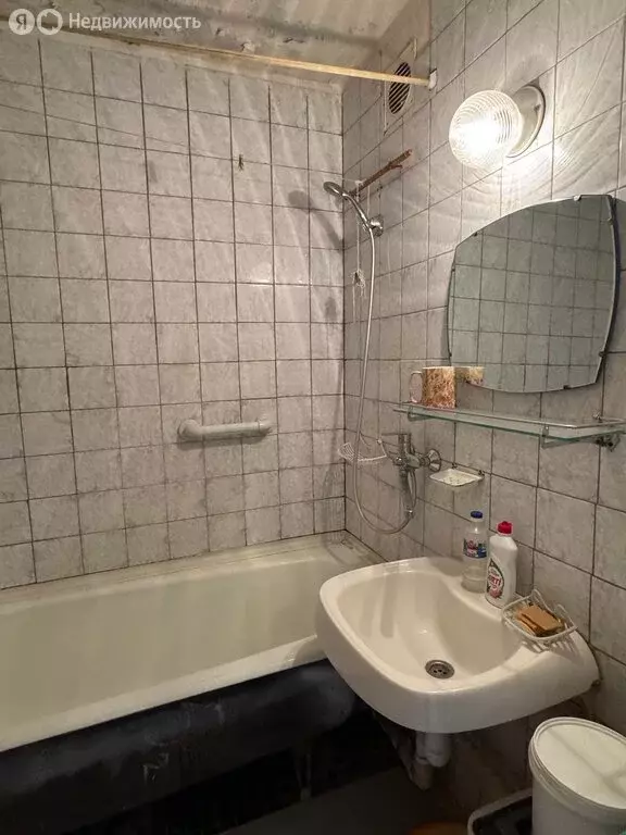 3-комнатная квартира: Видное, Строительная улица, 31 (63 м) - Фото 1