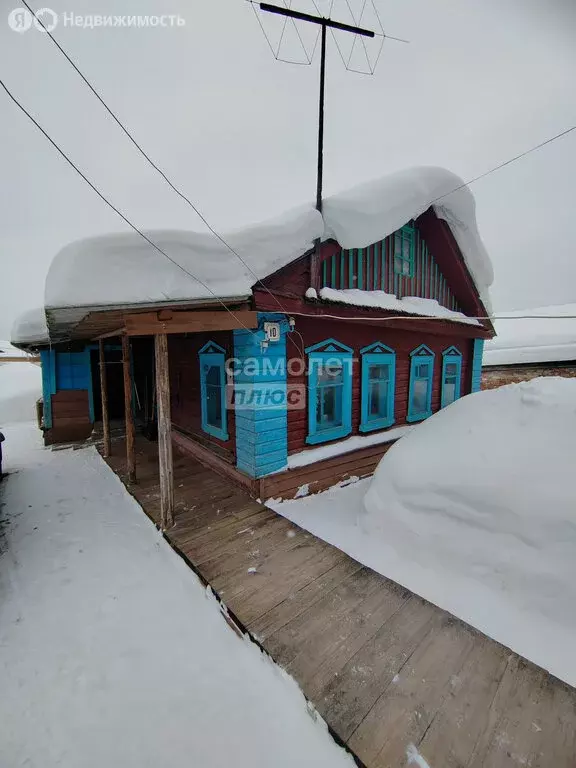 Дом в посёлок городского типа Вахруши, Пролетарский переулок, 10 ... - Фото 1