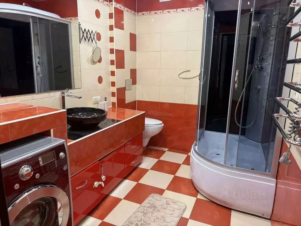 2-к кв. Крым, Симферополь ул. Лексина, 62 (54.0 м) - Фото 1