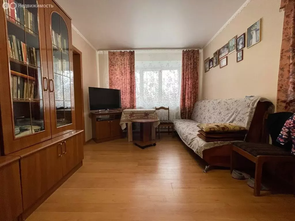 2-комнатная квартира: Ялуторовск, улица Ленина, 58 (41.8 м) - Фото 1