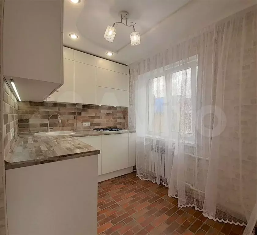 3-к. квартира, 64 м, 3/5 эт. - Фото 0