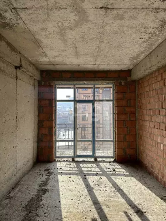 3-к кв. Дагестан, Махачкала ул. Лизы Чайкиной, 69 (80.0 м) - Фото 0