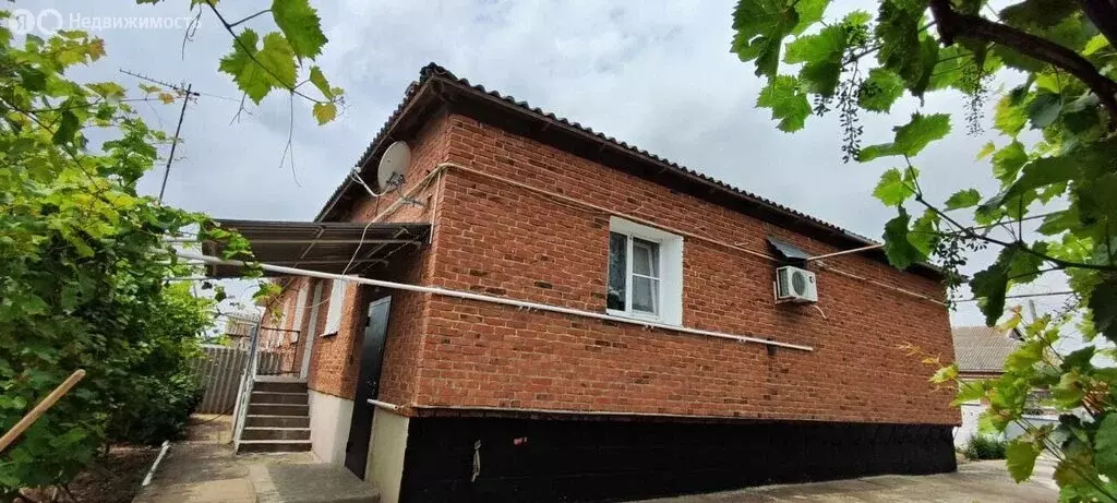 Дом в Виноградный, Школьная улица (130 м) - Фото 1